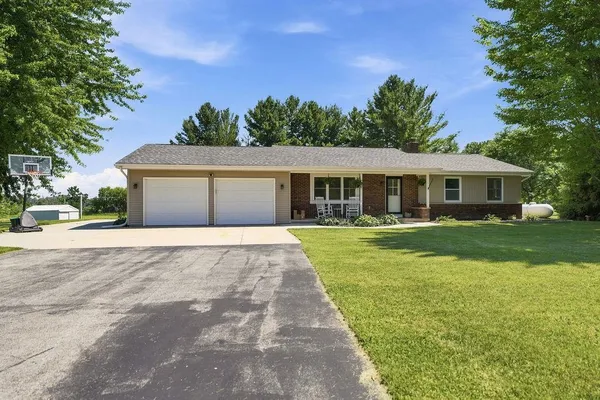 $374,900 | W2038 County Rd WH, Mount Calvary, WI 53057