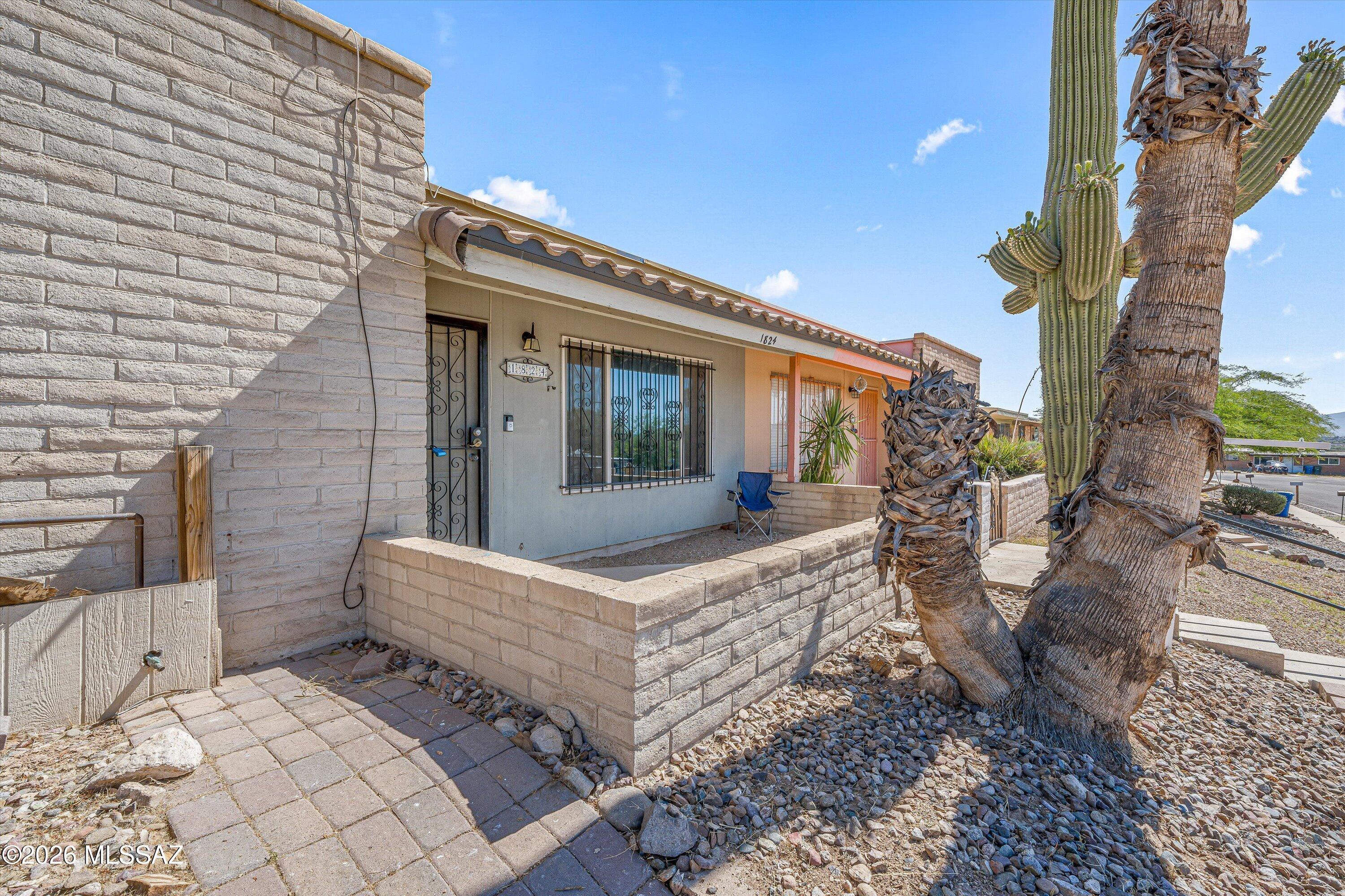 1824 West Caravelle Road Tucson, AZ 85713 - Photo 4 of 26 Gallery Image 4