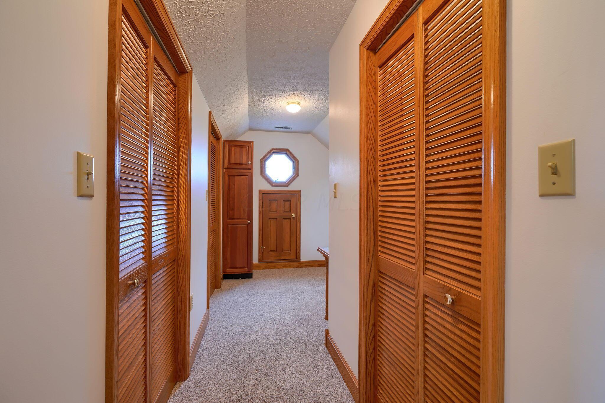 3726 Sulphur Spring Road Kingston, OH 45644 - Photo 36 of 66 Dressing Room