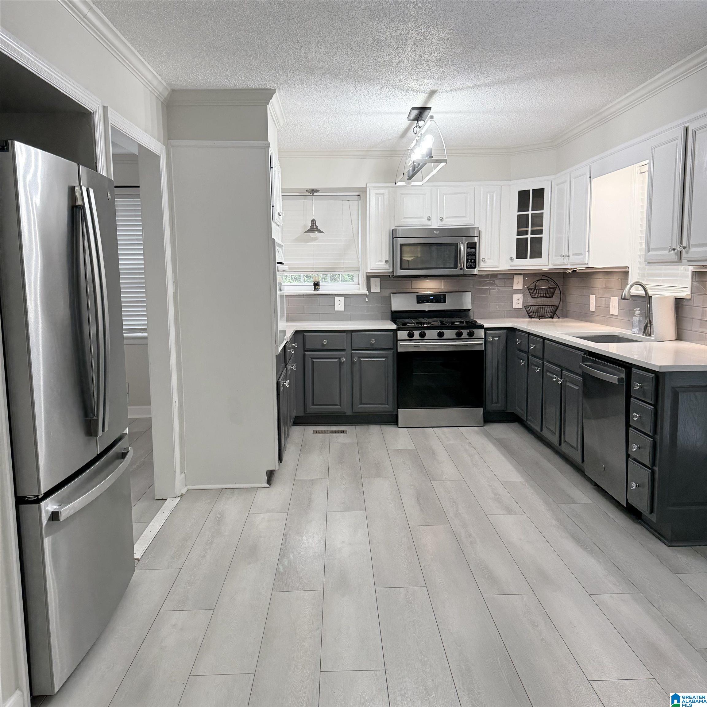 7157 Rowan Road Leeds, AL 35094 - Photo 10 of 32