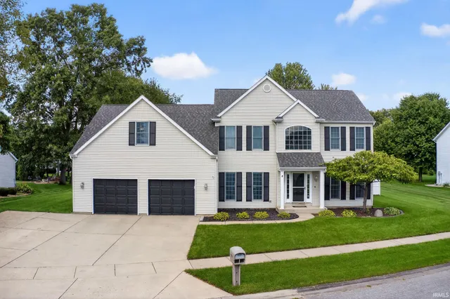 $490,000 | 13891 Lexington Circle North, Granger, IN 46530