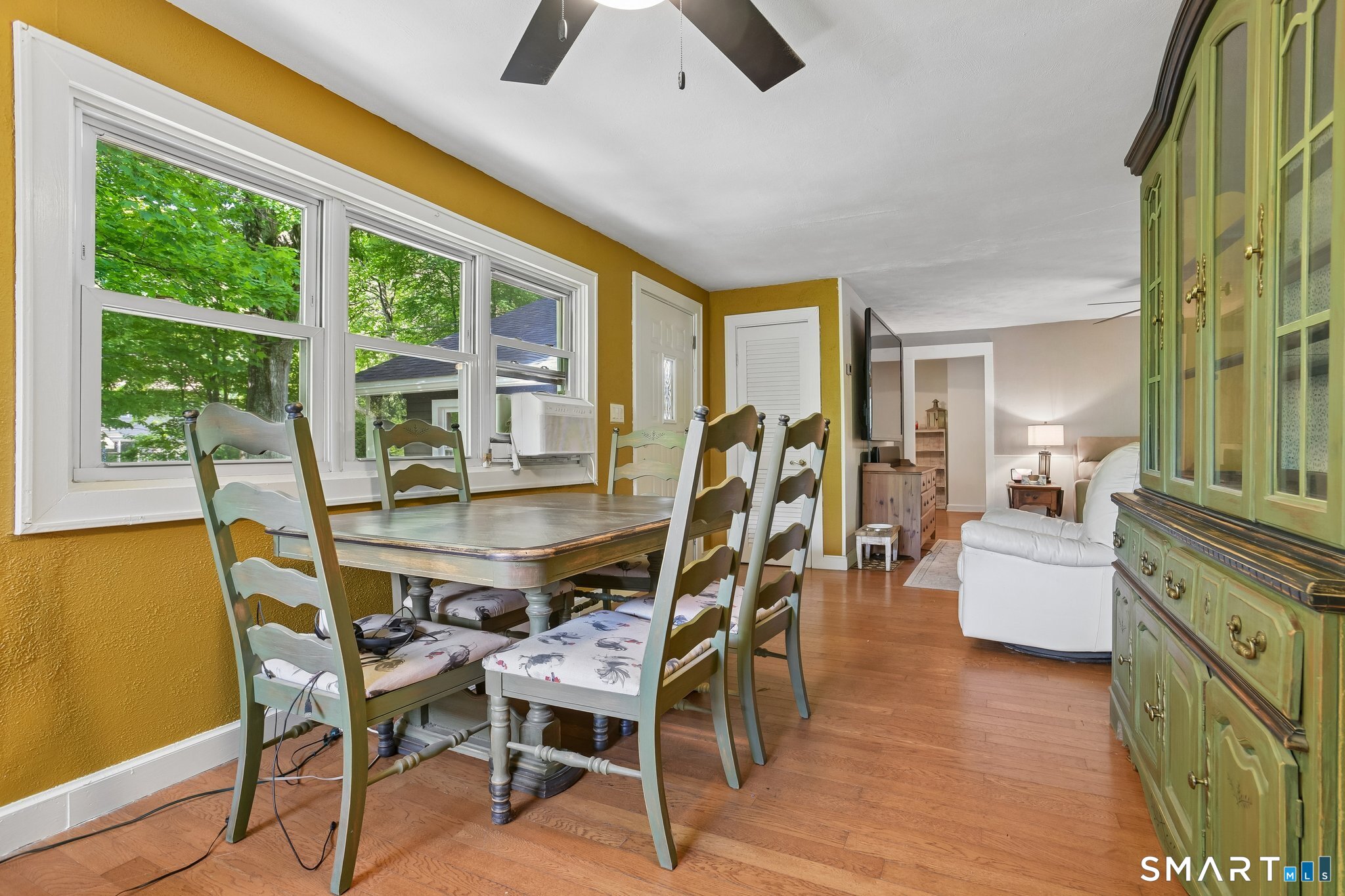 817 Carrington Road Bethany, CT 06524 - Photo 6 of 17