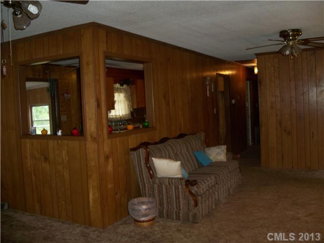 906 Edgewood Road Bessemer City, NC 28016 - Photo 3 of 8 Gallery Image 3