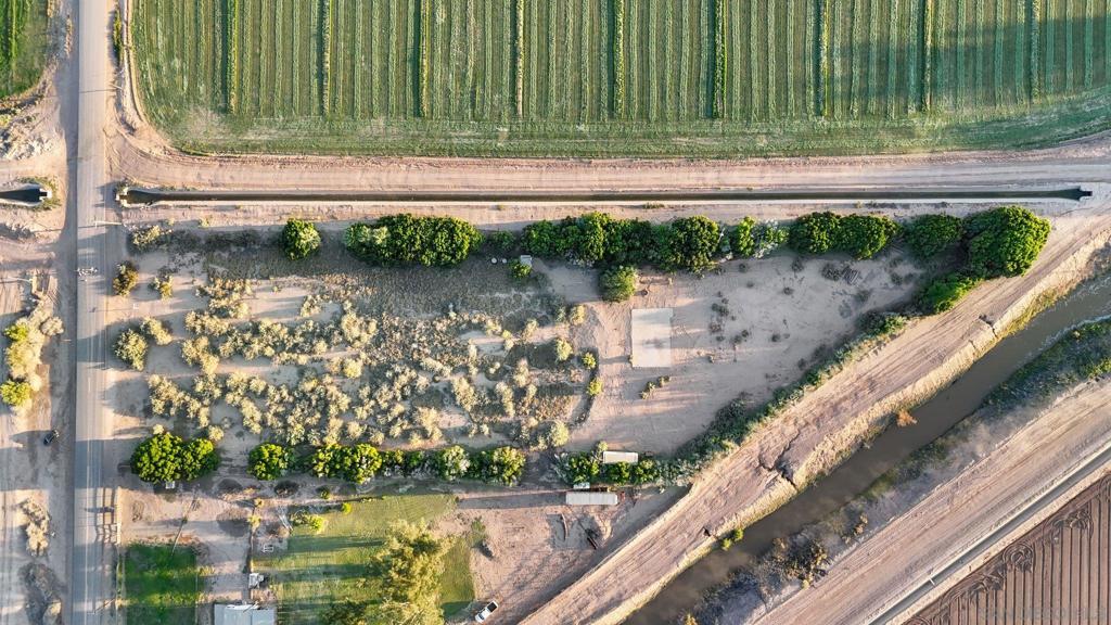 2465 Meloland Road El Centro, CA 92243 - Photo 7 of 26