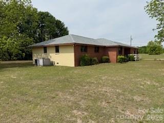 1444 Society Hill Road Darlington, SC 29540 - Photo 3 of 11