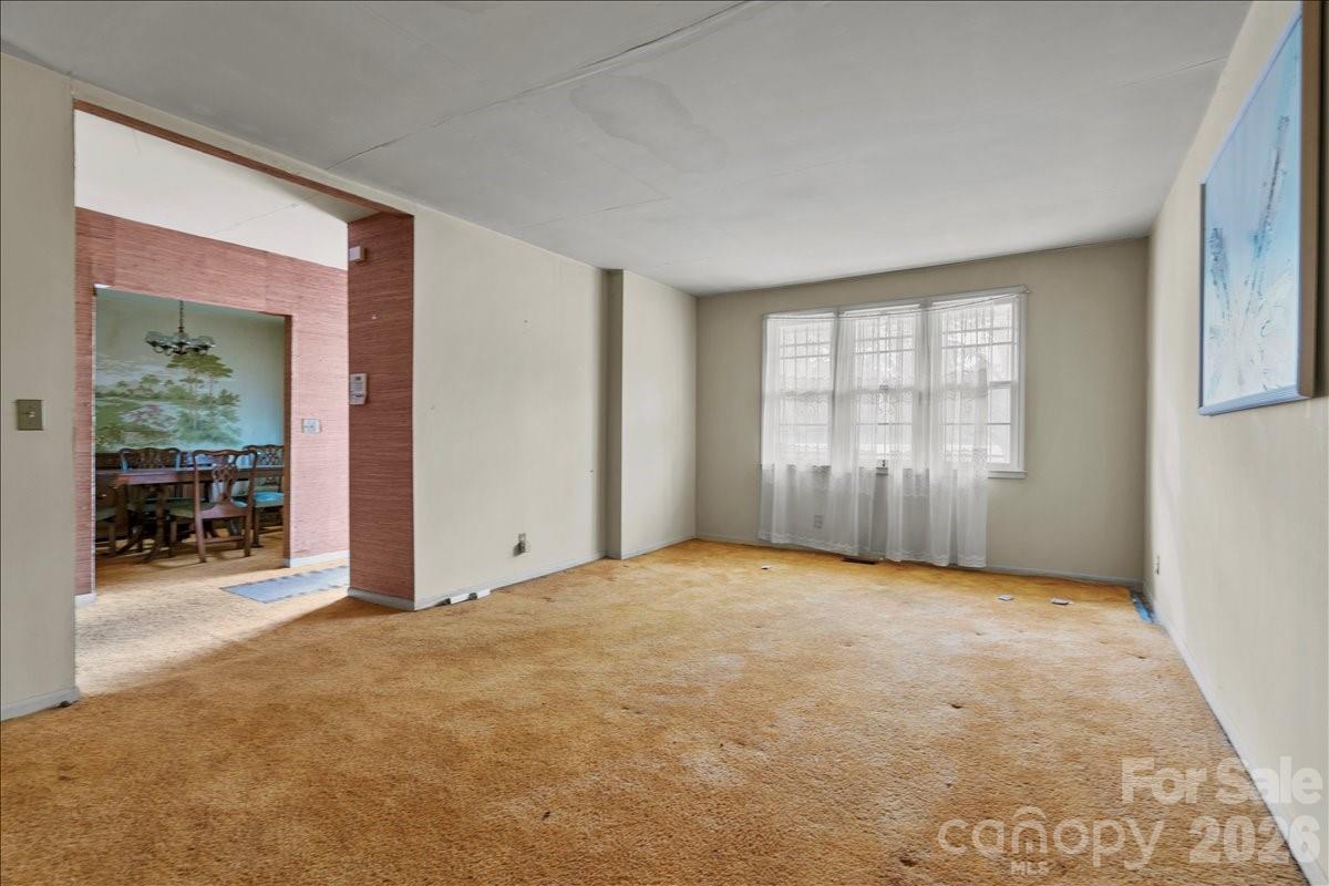 1444 Society Hill Road Darlington, SC 29540 - Photo 9 of 35 an empty room with windows