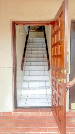 $2,300 | 2220 West 74th Street, Unit 20116, Hialeah, FL 33016