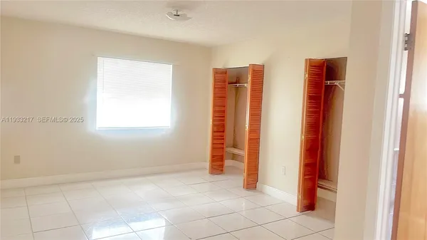 $2,300 | 2220 West 74th Street, Unit 20116, Hialeah, FL 33016