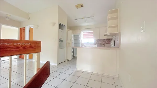 $2,300 | 2220 West 74th Street, Unit 20116, Hialeah, FL 33016