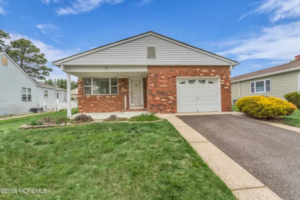 $303,599 | 44 La Dunette Drive, Toms River, NJ 08757