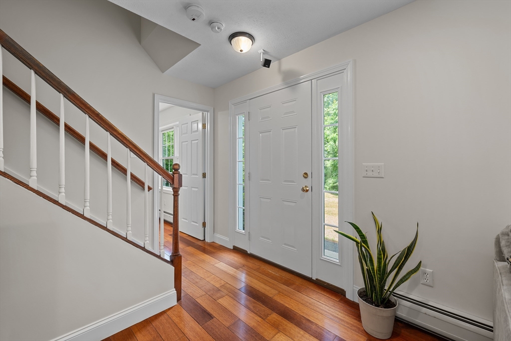 151 Sterling Road Holden, MA 01522 - Photo 5 of 42