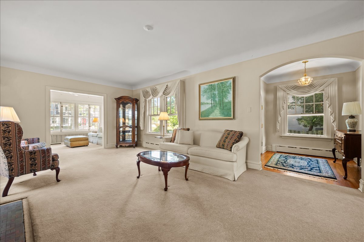 27 Logan Terrace Golf, IL 60029 - Photo 5 of 30 a living room with furniture and a large window