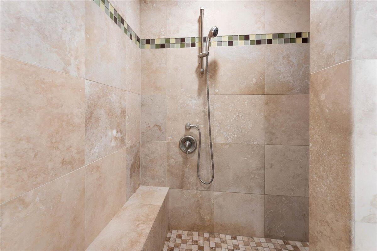 3140 Riesling Path Redding, CA 96001 - Photo 49 of 81 Walk-in shower