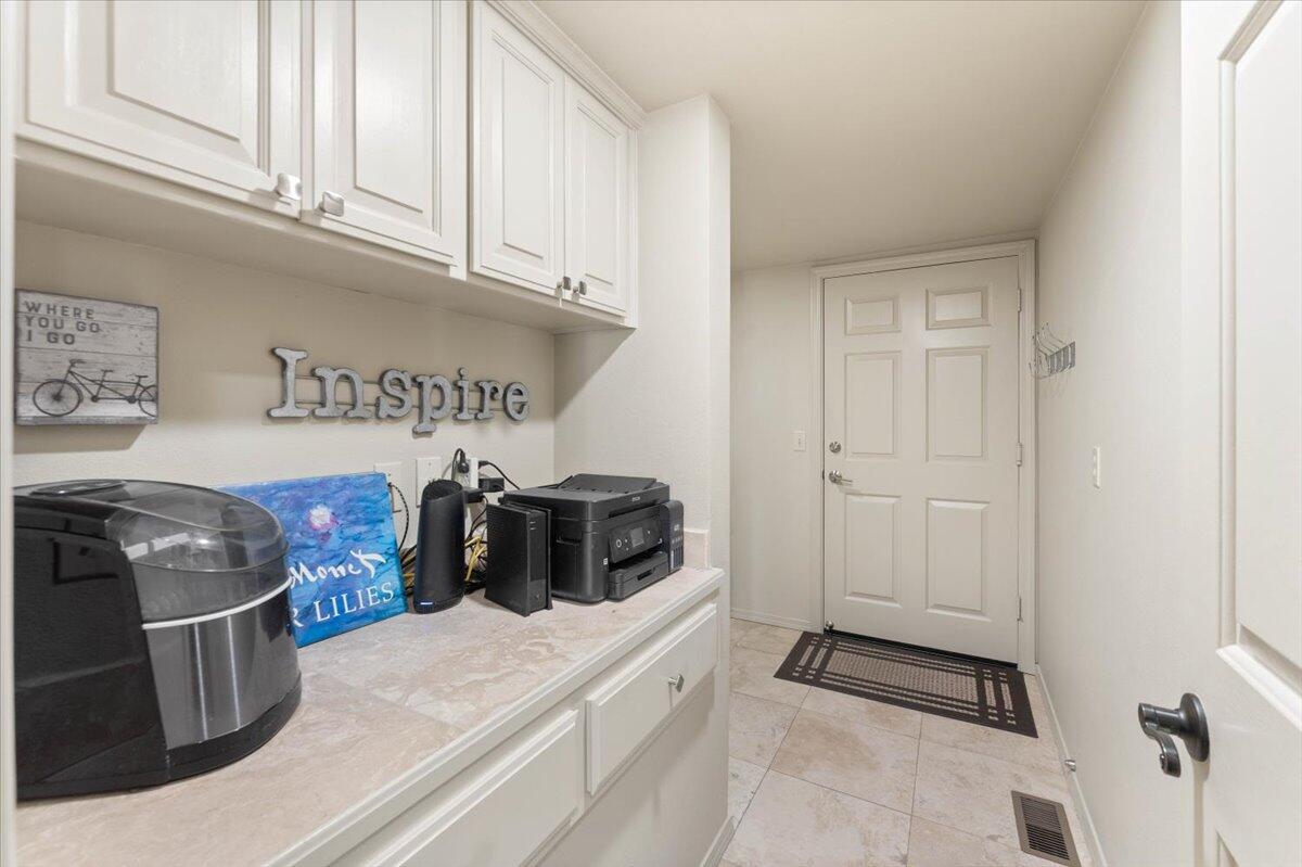 3140 Riesling Path Redding, CA 96001 - Photo 53 of 81 Laundry Room