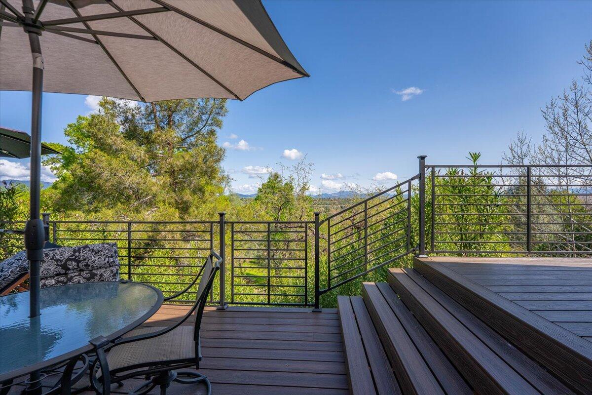 3140 Riesling Path Redding, CA 96001 - Photo 62 of 81 Multiple deck areas