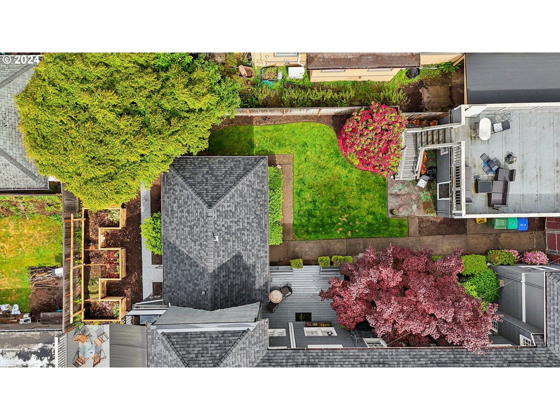1510 Northeast 19th Avenue, Unit 4 Portland, OR 97232 - Photo 30 of 39 a picture of a city view