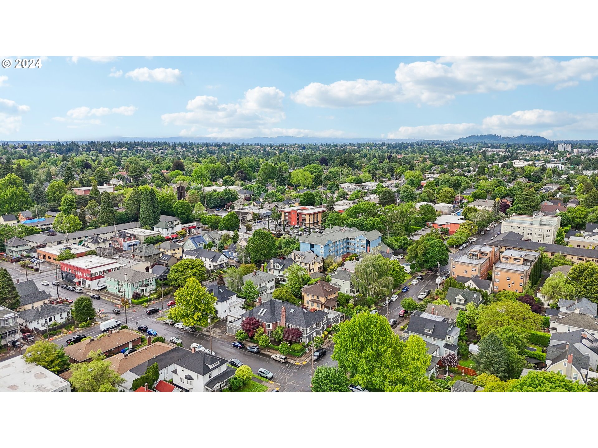1510 Northeast 19th Avenue, Unit 4 Portland, OR 97232 - Photo 34 of 39 a view of a city