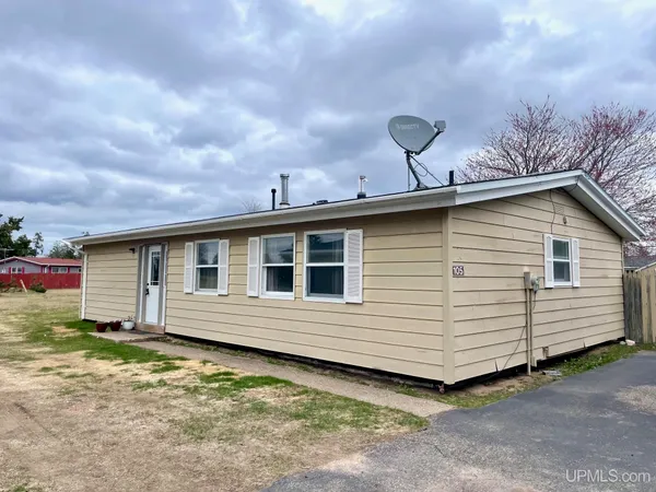 $123,600 | 105 Constellation, Gwinn, MI 49841