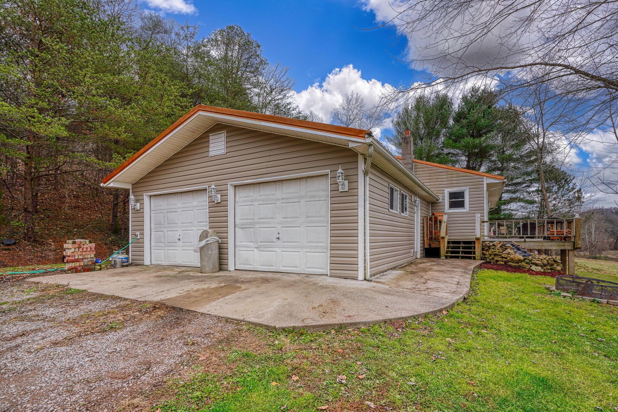 448 Jackson Furnace Road Oak Hill, OH 45656 - Photo 11 of 33 11. Garage2