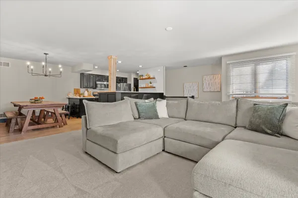 $429,900 | 2293 A Circle Ridge, Delafield, WI 53018