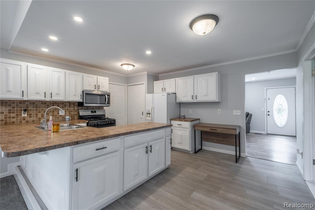 5482 Liberty Bell Road Grand Blanc, MI 48439 - Photo 6 of 18 Gallery Image 6