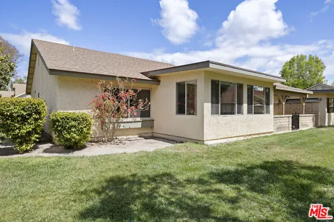 $625,000 | 44122 Village 44, Camarillo, CA 93012
