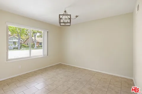 $625,000 | 44122 Village 44, Camarillo, CA 93012