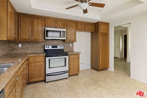 $625,000 | 44122 Village 44, Camarillo, CA 93012