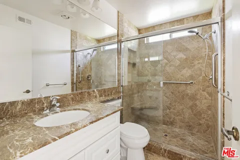 $625,000 | 44122 Village 44, Camarillo, CA 93012