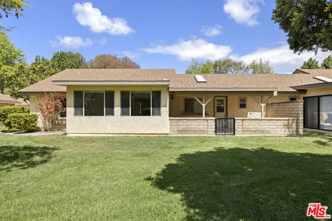$625,000 | 44122 Village 44, Camarillo, CA 93012