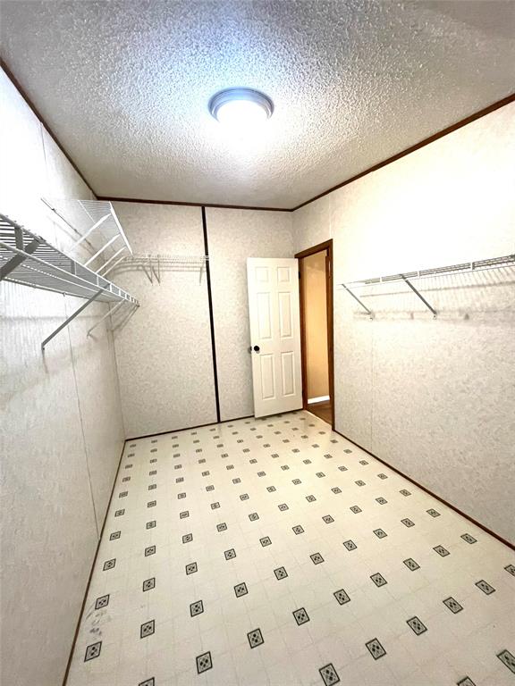 440 Ballman Road Riesel, TX 76682 - Photo 20 of 32 a bathroom with a sink and a shower