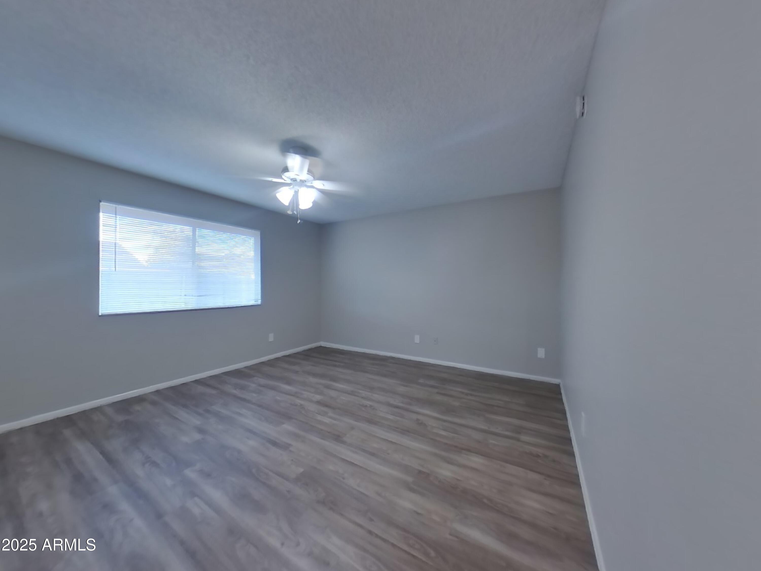 5819 West Grovers Avenue Glendale, AZ 85308 - Photo 7 of 19 6_Image_rTK1669G0E