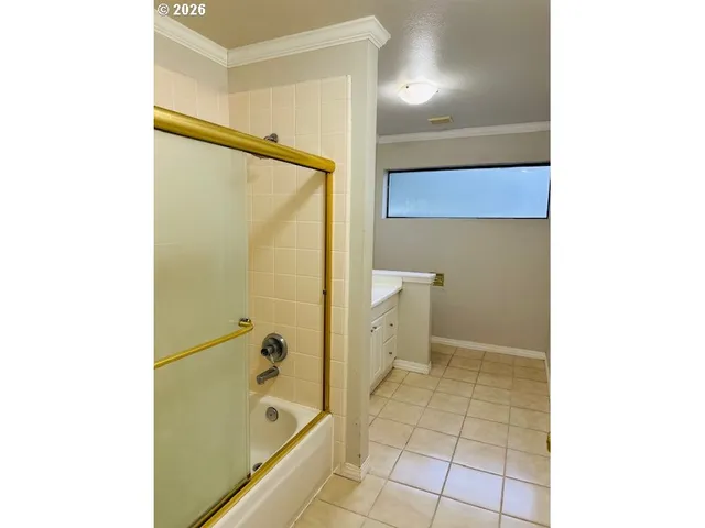 $814,900 | 1660 Southwest Royal Drive, West Linn, OR 97068