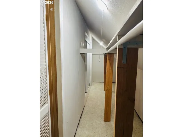 $814,900 | 1660 Southwest Royal Drive, West Linn, OR 97068