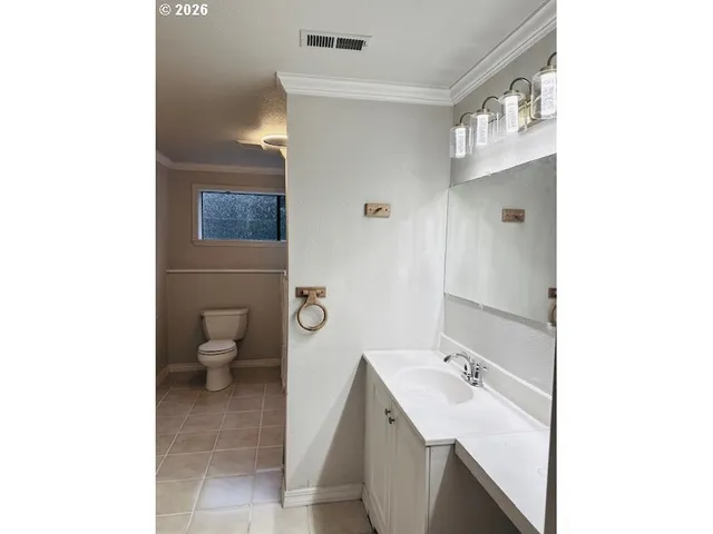 $814,900 | 1660 Southwest Royal Drive, West Linn, OR 97068