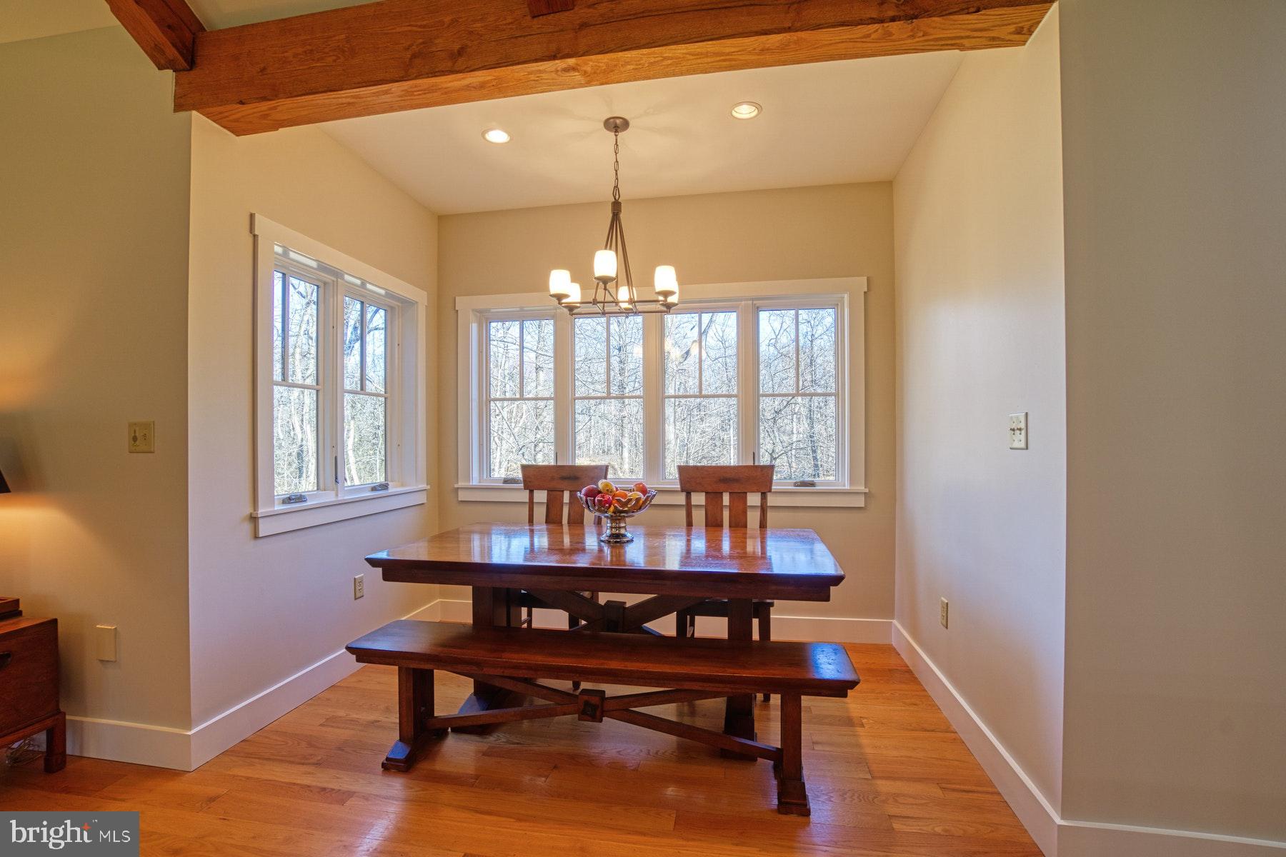20769 Blue Ridge Mountain Road Paris, VA 20130 - Photo 16 of 63 Breakfast nook