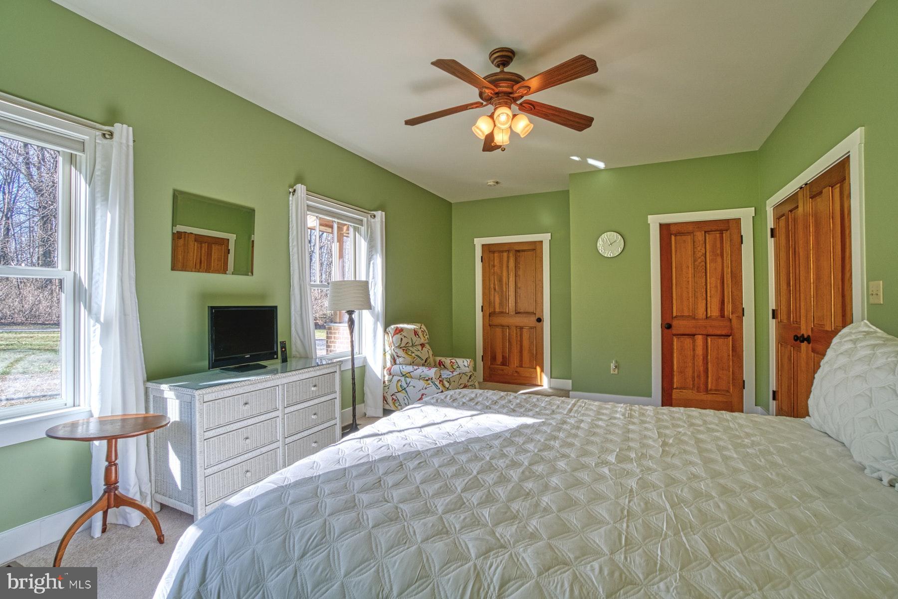 20769 Blue Ridge Mountain Road Paris, VA 20130 - Photo 24 of 63 Main level second primary bedroom