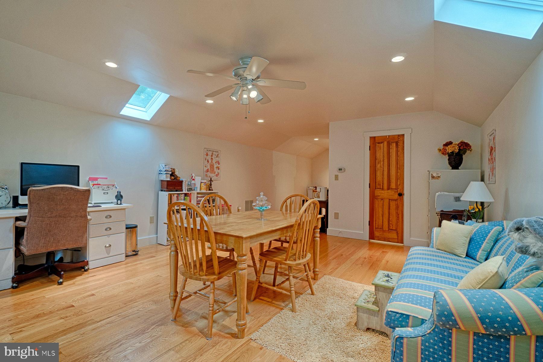 20769 Blue Ridge Mountain Road Paris, VA 20130 - Photo 41 of 63 Full office suite with separate entrace