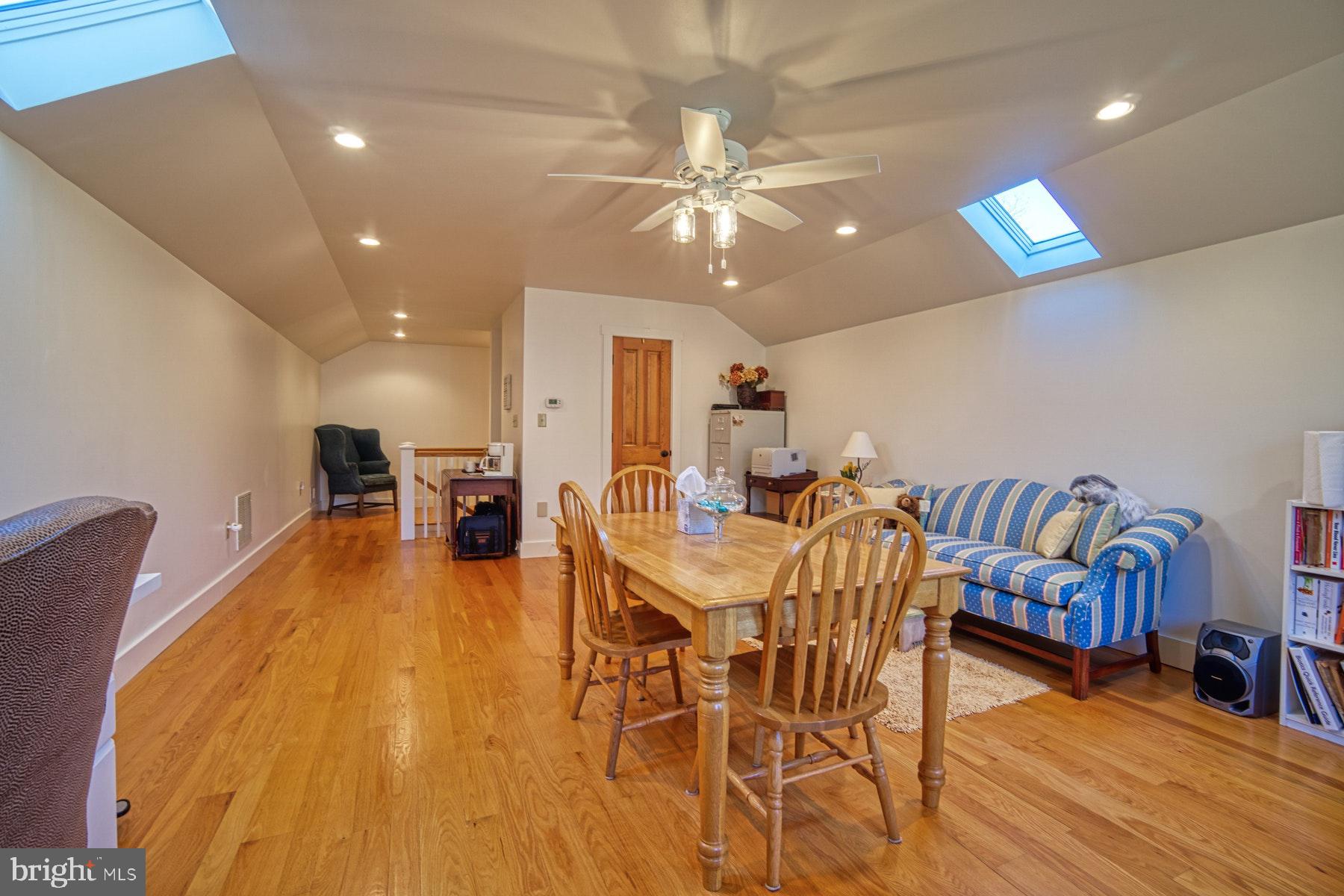 20769 Blue Ridge Mountain Road Paris, VA 20130 - Photo 43 of 63 Office suite with separate entrance & half bath