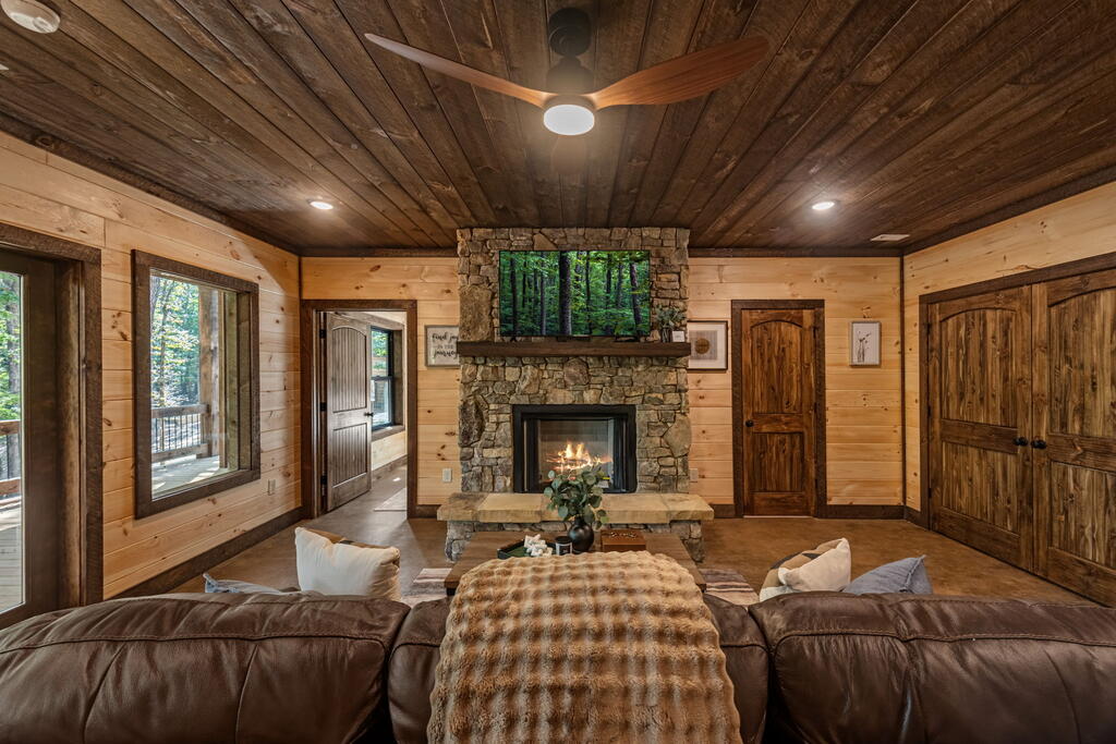 39 Lena Court Morganton, GA 30560 - Photo 8 of 52 Gallery Image 8