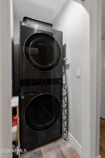 a close up view of a washer and dryer