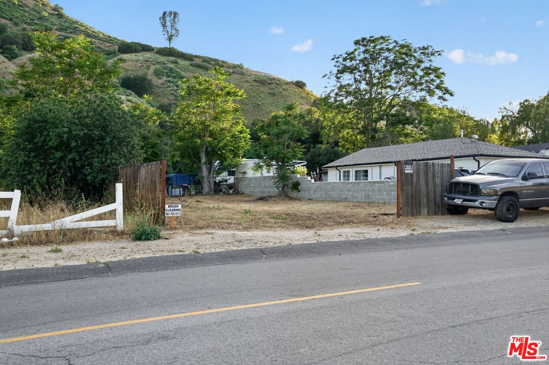 0 Castaic Road Castaic, CA 91384 - Photo 26 of 34 a view of street along with parked cars