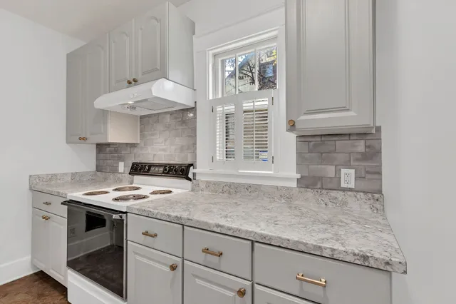 $2,400 | 2808 Belcourt Avenue, Nashville, TN 37212