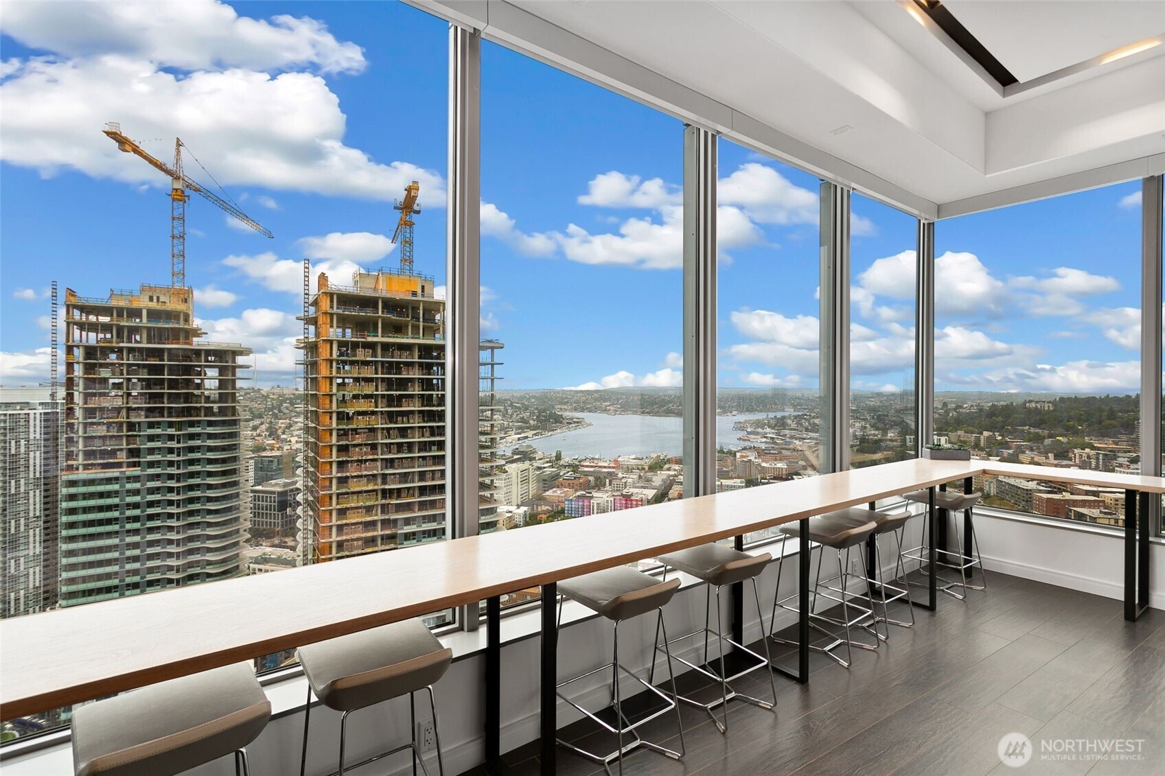 1808 Minor Avenue, Unit 905 Seattle, WA 98101 - Photo 23 of 33 a view of balcony with furniture and city view
