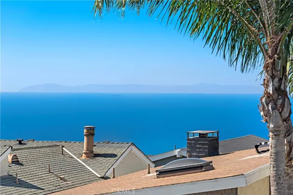 $7,995 | 882 Acapulco Street, Laguna Beach, CA 92651