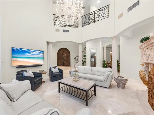 $4,950,000 | 3030 Northeast 45th Street, Fort Lauderdale, FL 33308