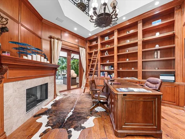 $4,950,000 | 3030 Northeast 45th Street, Fort Lauderdale, FL 33308