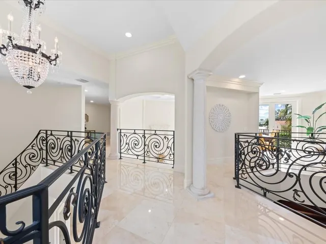 $4,950,000 | 3030 Northeast 45th Street, Fort Lauderdale, FL 33308