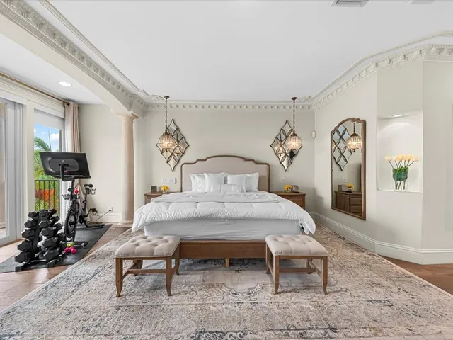 $4,950,000 | 3030 Northeast 45th Street, Fort Lauderdale, FL 33308