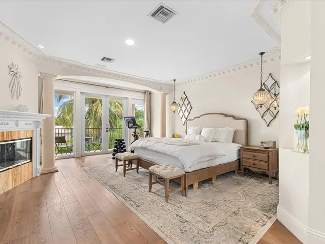 $4,950,000 | 3030 Northeast 45th Street, Fort Lauderdale, FL 33308